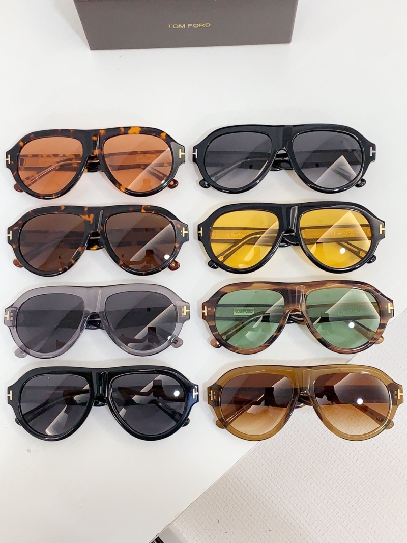 TOM FORD
